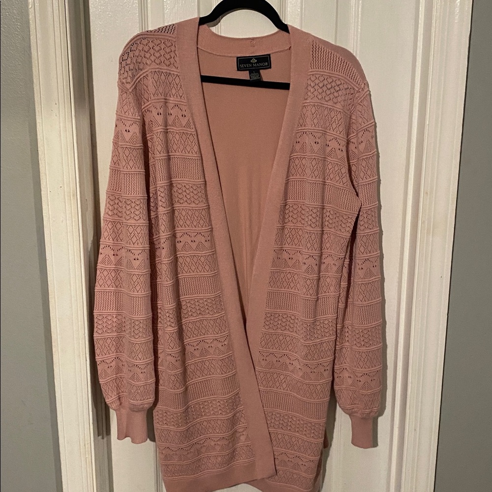 Pink Patterned Open Cardigan with pockets 💖
Perfect for laying